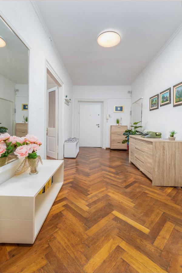 Apartment Melanie Pula Buitenkant foto